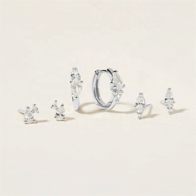 18K hiện đại vàng mạ trắng cubic Zircon 925 Sterling bạc Stud & Huggies Set Bỏ tai