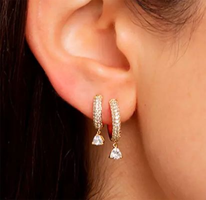 Đánh giá của bên thứ ba Chiếc tai dây chuyền kim cương bằng bạc 925 Sterling với mạ vàng hồng và 50 cặp MOQ
