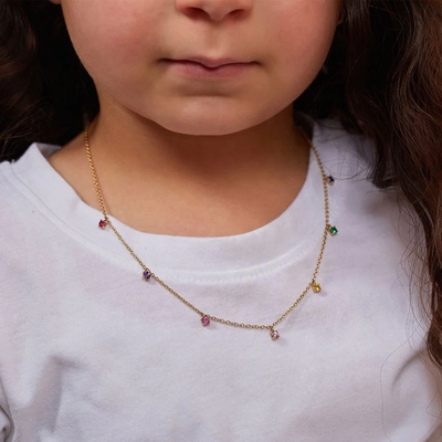 925 Silver Children's Necklace featuring Playful Rainbow Gemstone Zircon for Sparkle (Cây dây chuyền trẻ em bằng bạc 925 với hình cầu vồng vui vẻ)