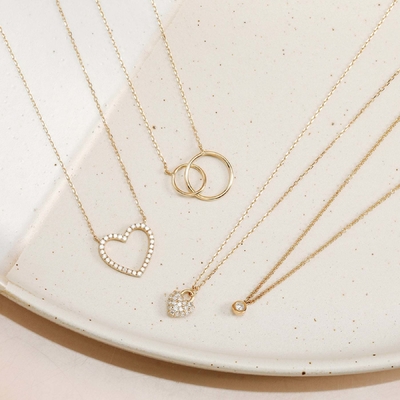 Những chiếc vòng cổ lãng mạn bằng vàng 18K