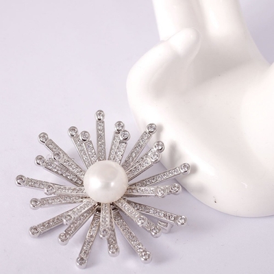 Snowflower White Pearl và White CZ Bơm thời trang thủ công cho phụ nữ