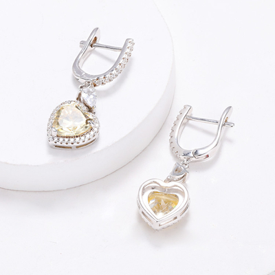 OEM Love Heart Chiếc tai kim cương 925 Sterling Silver Love Heart Chiếc tai