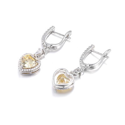 OEM Love Heart Chiếc tai kim cương 925 Sterling Silver Love Heart Chiếc tai
