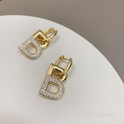 Phụ nữ phụ kiện B Hoop Bàn tai bằng đồng với chữ cái ban đầu tùy chỉnh và mạ vàng