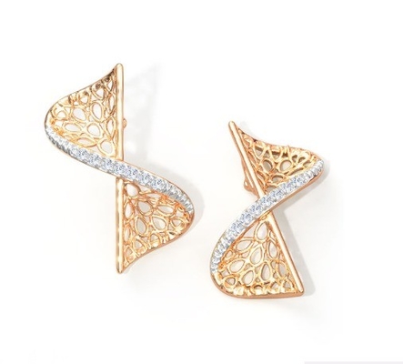 Bộ tai 2024 với công nghệ đặt Pave và Cubic Zirconia Swerve Twist Studs