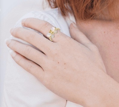 Đồ trang sức tinh tế nhiều màu Ethiopia Opal Butterfly Ring 18k vàng vàng trên Sterling bạc