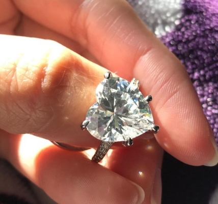 Công nghệ Micro Insert Inlay Heart Cut CZ Stone 925 Sterling Silver nhẫn đính hôn