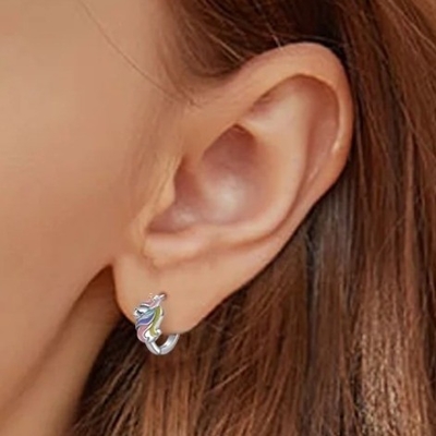 Rhodium bọc Unicorn màu sắc men váy Huggies Bàn tai cho thanh thiếu niên Thời trang trang sức