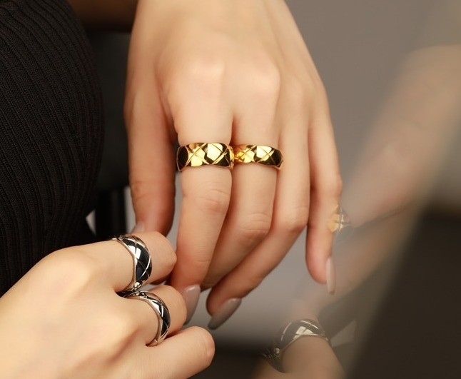 Chiếc nhẫn cưới bằng bạc cổ 18K vàng đôi đuôi nữ 925 Sterling Silver