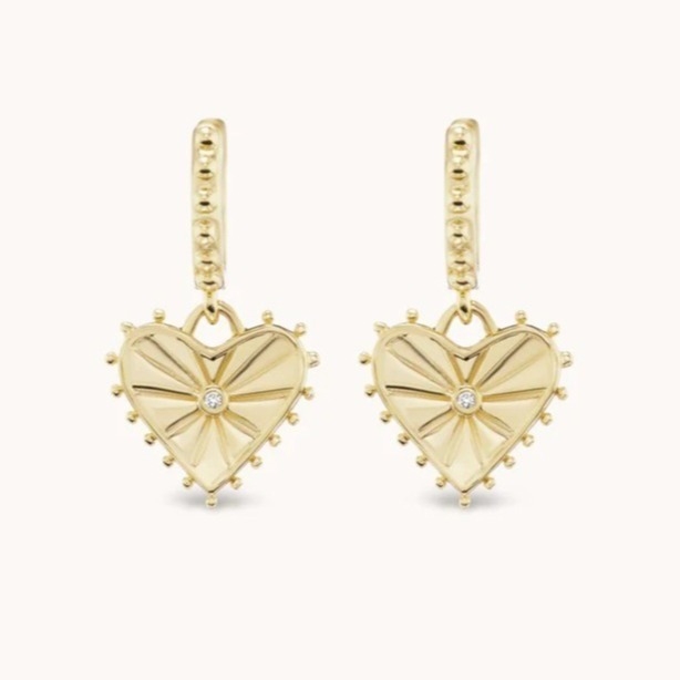 14K vàng mạ Dangle Drop Heart Huggies Băng tai cho phụ nữ là 925 Sterling bạc