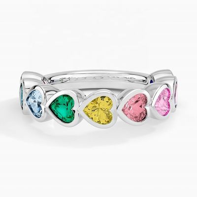 Nhẫn Vàng 18K Hình Trái Tim Viền Cầu Vồng Quà Tặng Valentine từ Trang Sức Thời Trang