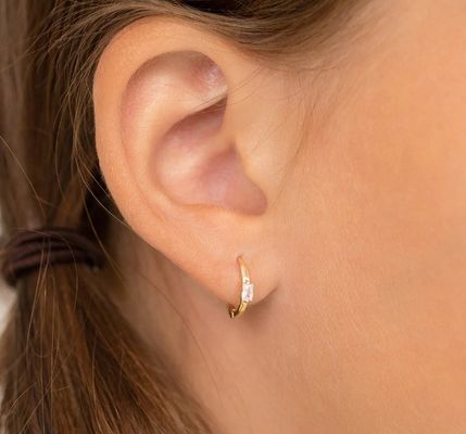 14K vàng 10mm Baguette cắt màu hồng hình khối Zircon trẻ em Hoop Bàn tai với 50PRS MOQ