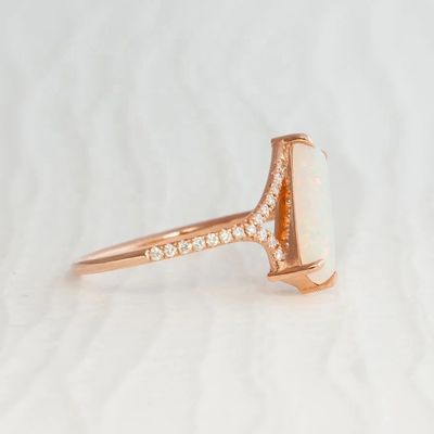Chiếc nhẫn Baguette Cut Opal Snow Track Size 4-Size 10 925 Vòng bạc Sterling