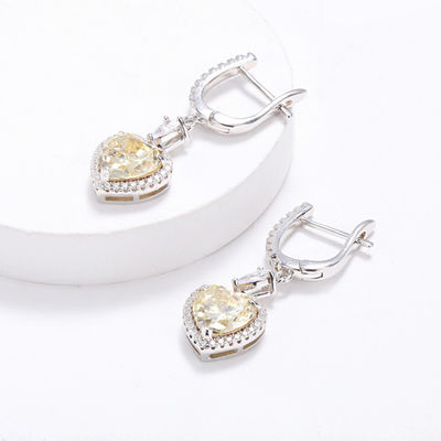 OEM Love Heart Chiếc tai kim cương 925 Sterling Silver Love Heart Chiếc tai