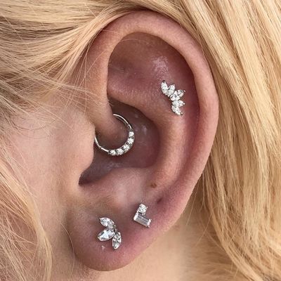Bọc vàng Rhodium Stud Bàn tai màu trắng CZ cho phụ nữ