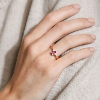 Vàng hồng 925 Sterling Silver Pear Cut Purple Sapphire Curved Stackable Ring