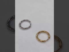 Đơn giản là vàng hồng 8mm Hinged Huggie Hoop nhỏ Bàn tai thép không gỉ cho tốt nghiệp